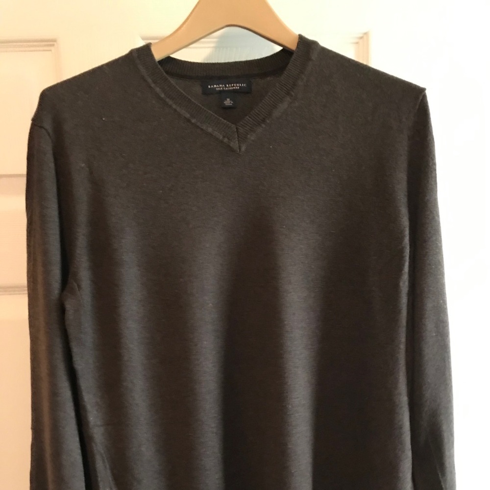 Banana Republic Silk Cashmere VNeck Sweater